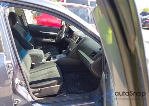 2013 Subaru Legacy 2.5I Premium z USA, uszkodzony, nr VIN 4S3BMCC67D3011659